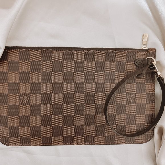 LOUIS VUITTON Damier Ebene Neverfull MM/GM Pochette - Picture 1 of 5
